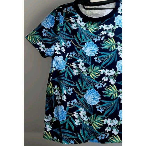 Old Navy Women’s Small Blue Floral Tropical Hawaiian Print Cotton Tee EUC - Picture 2 of 6